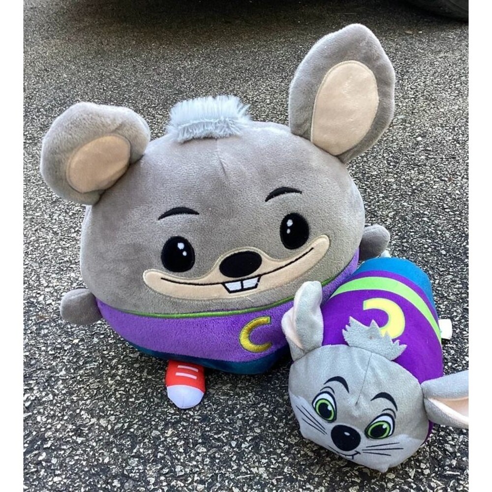 Chuck E. Cheese Gumballs Plush Mouse Fiesta Toys & Stackable Roll Plush